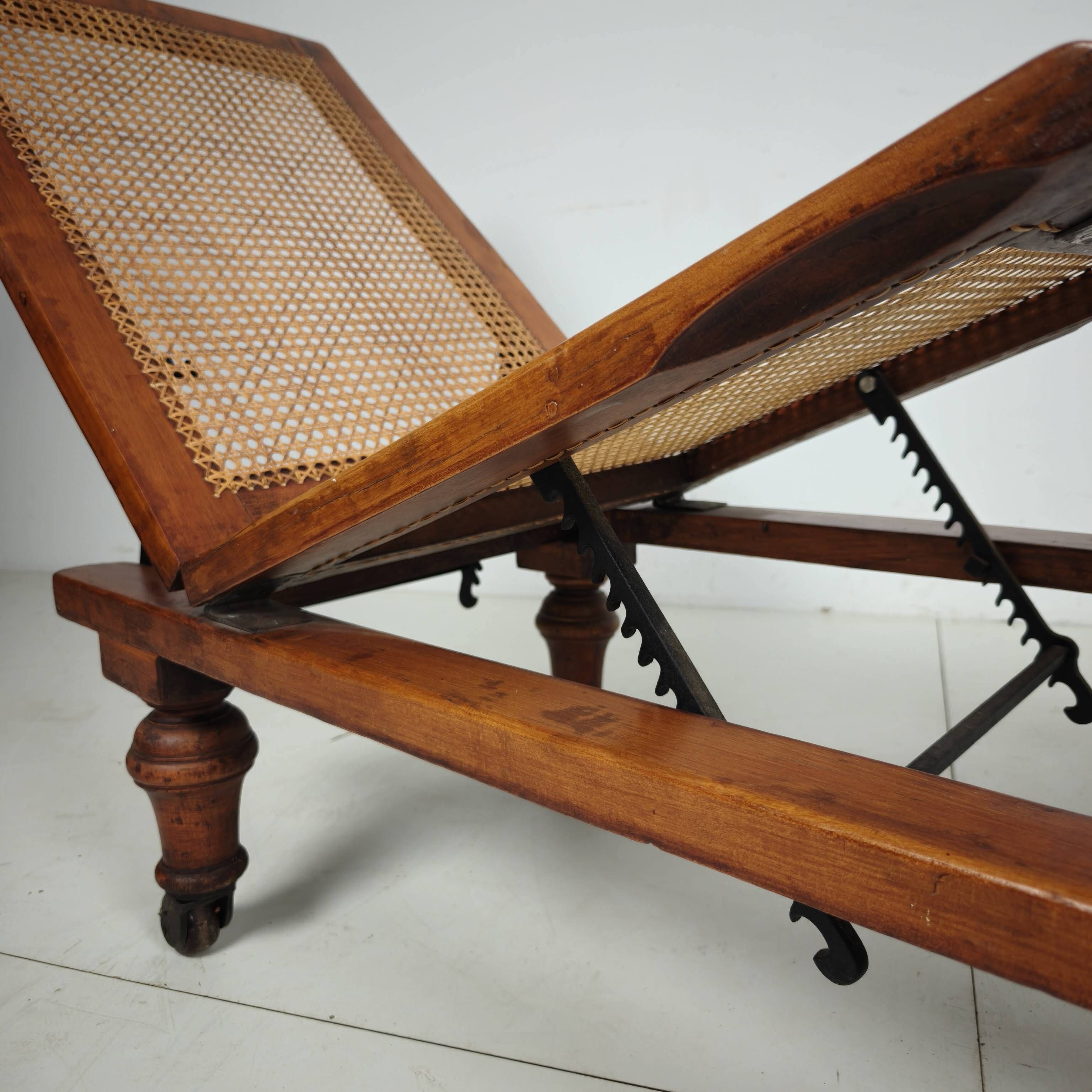 19th Century J. Carter of London Campaign Daybed