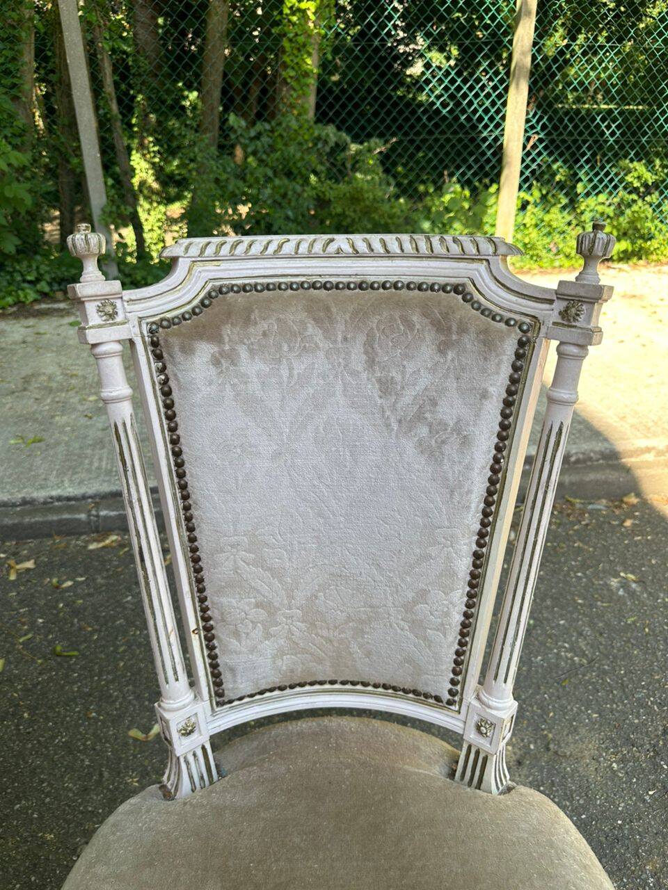 2 chaises Louis XVI médaillon carré du XIXème siècle