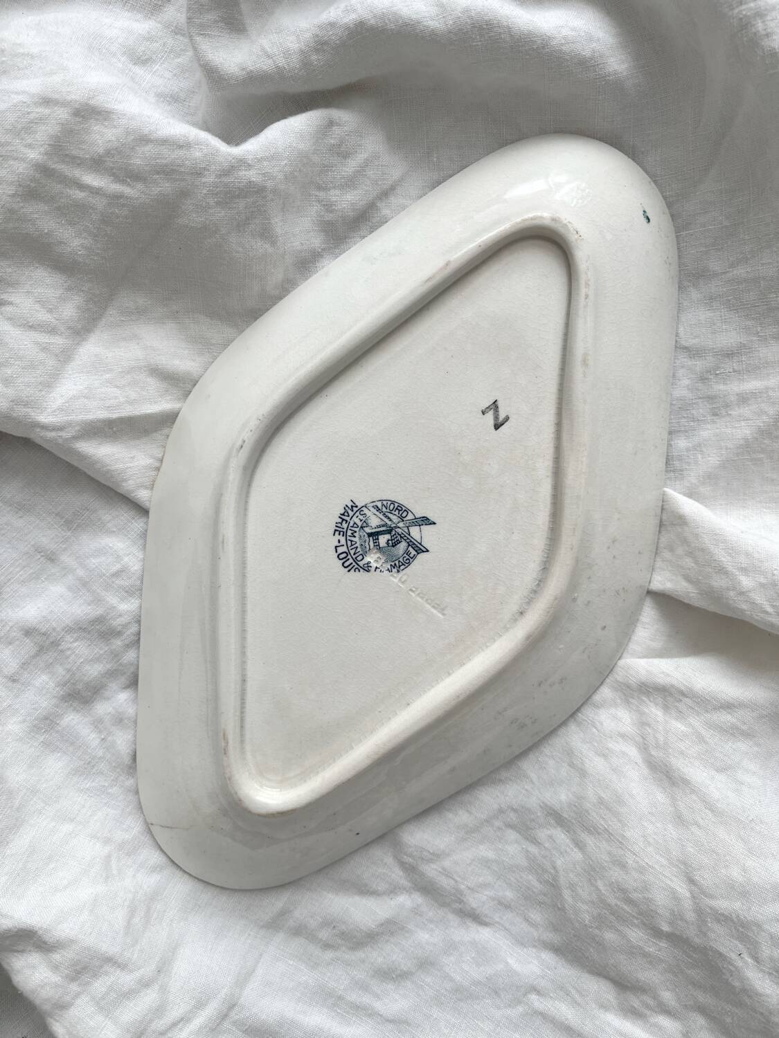 Ironware ramekin dish “Marie Louise” Saint Amand and Hamage