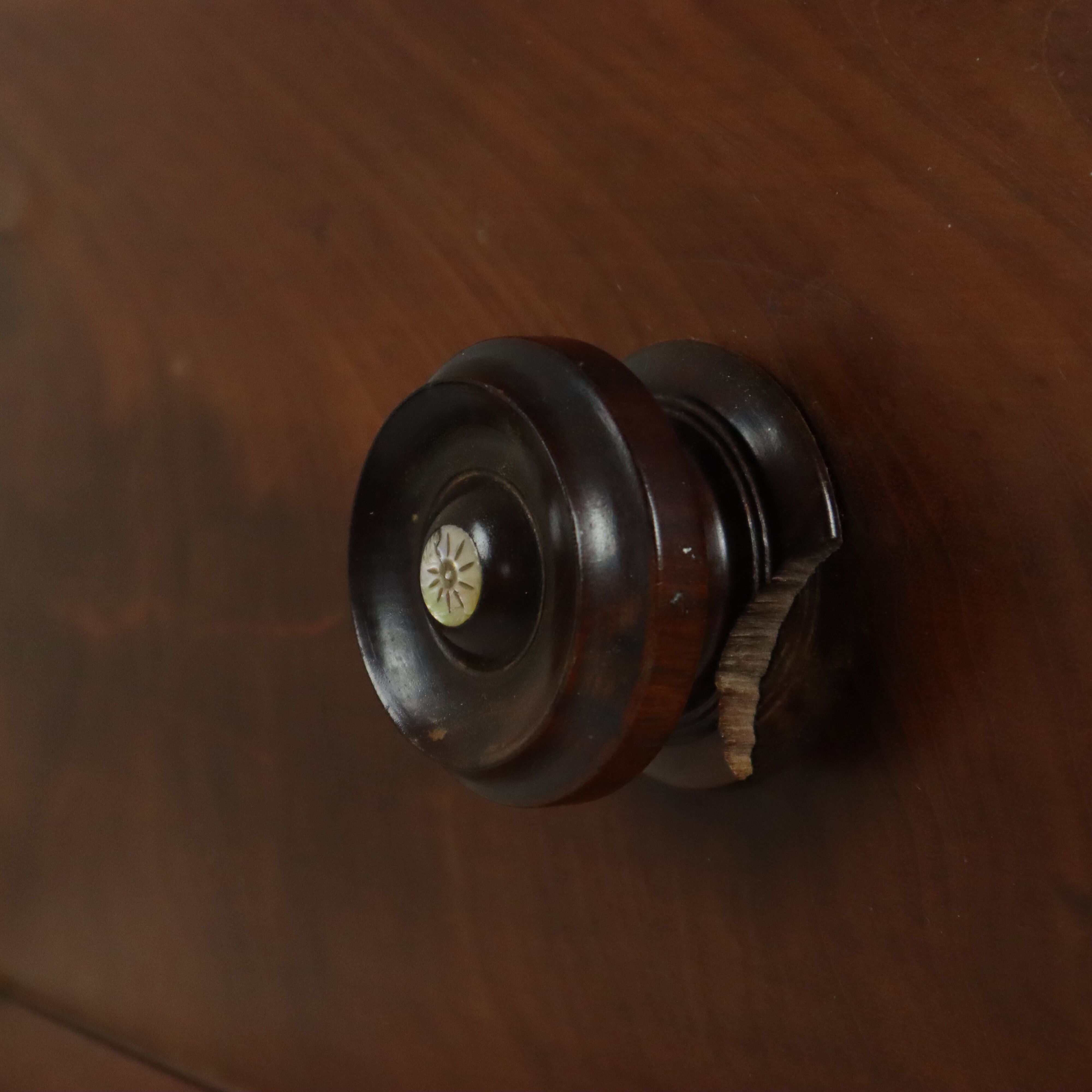 Antique english chest of drawers bow front mirrored mahogany veneer 120cm