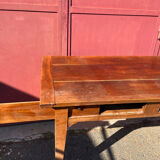 Sliding drawer farm table