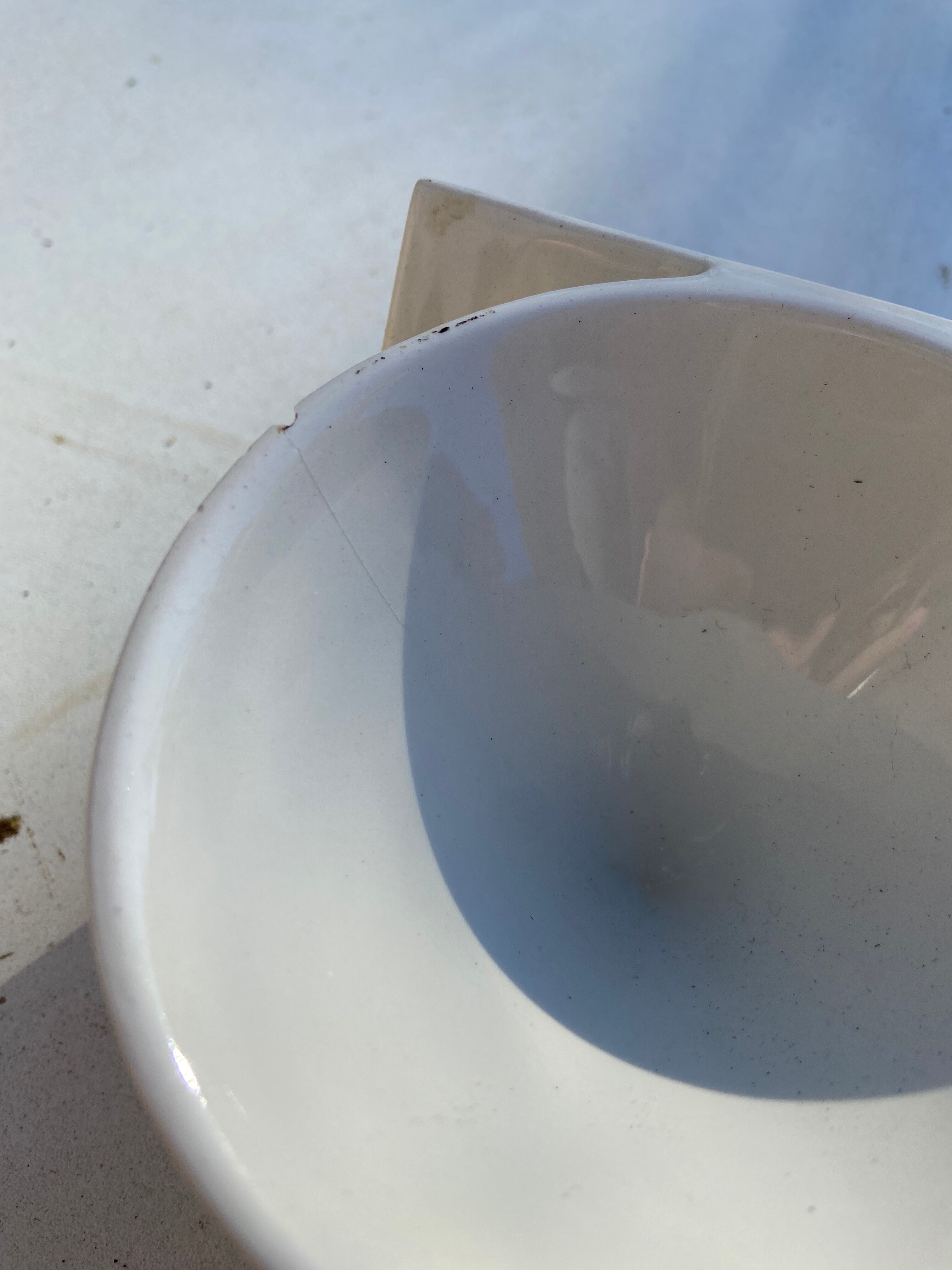 Earthen ensemble "Angle" 1980, J. P curdles-Gien