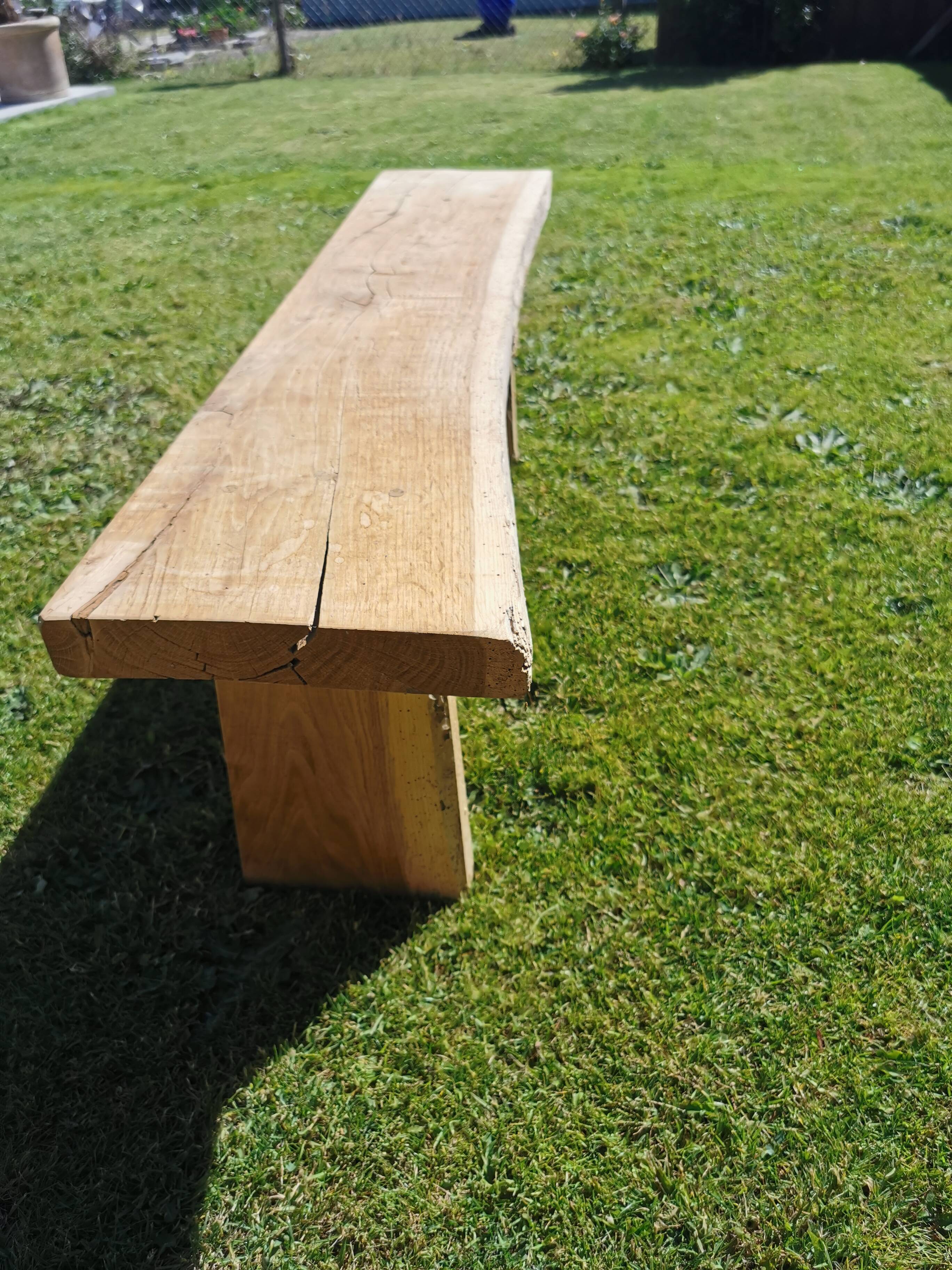 Old brutalist art bench, in natural raw oak