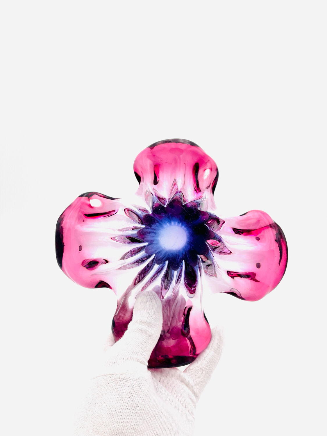 Sculptural bowl by Josef Hospodka, Bohemian Crystal, Chribska, circa 1960.