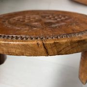 Pièce monoxyle en bois massif sculpté main