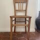 Paire de chaises vintage en bois – lignes sobres et belle patine