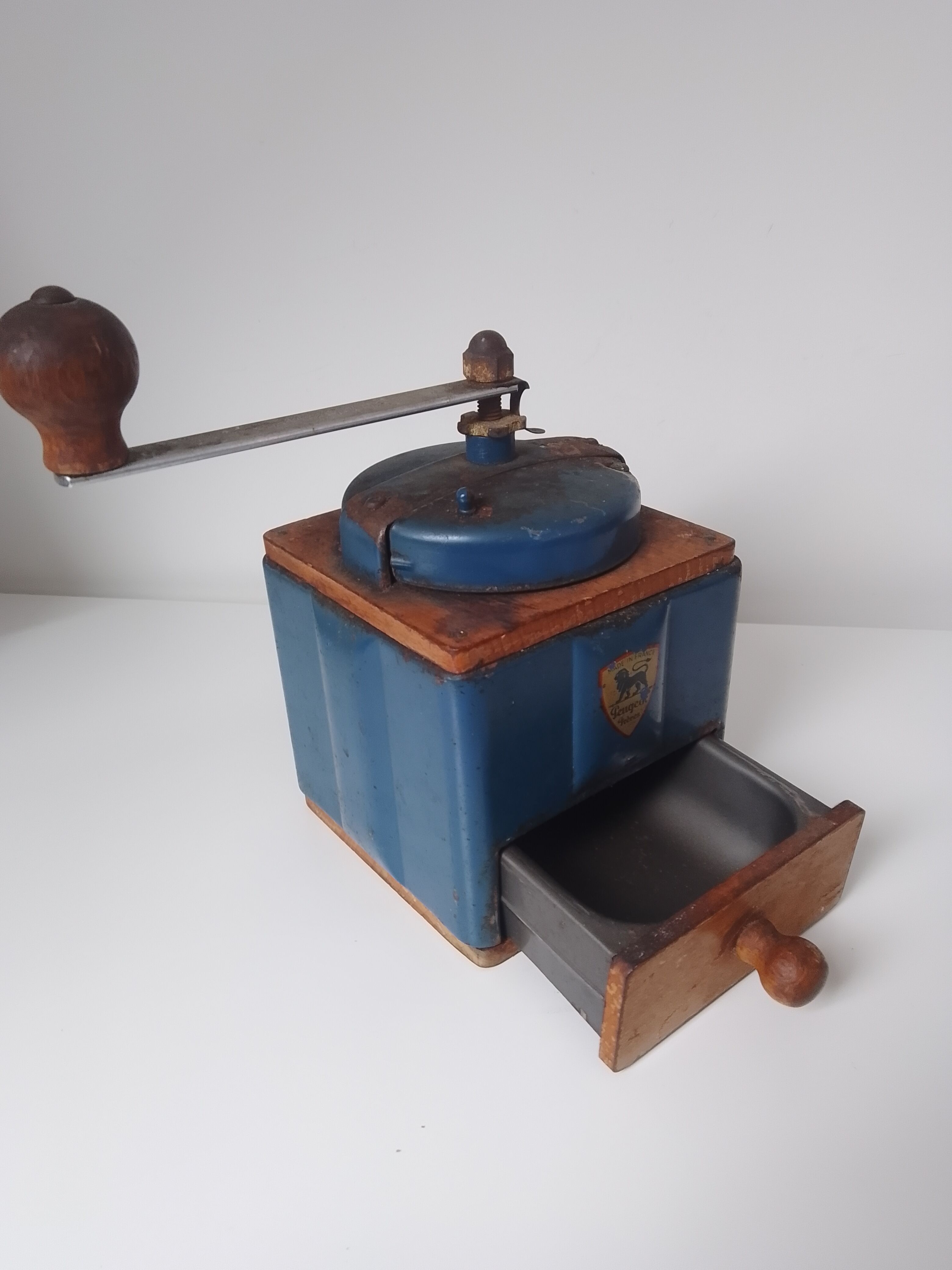 Vintage peugeot frères 50s coffee grinder