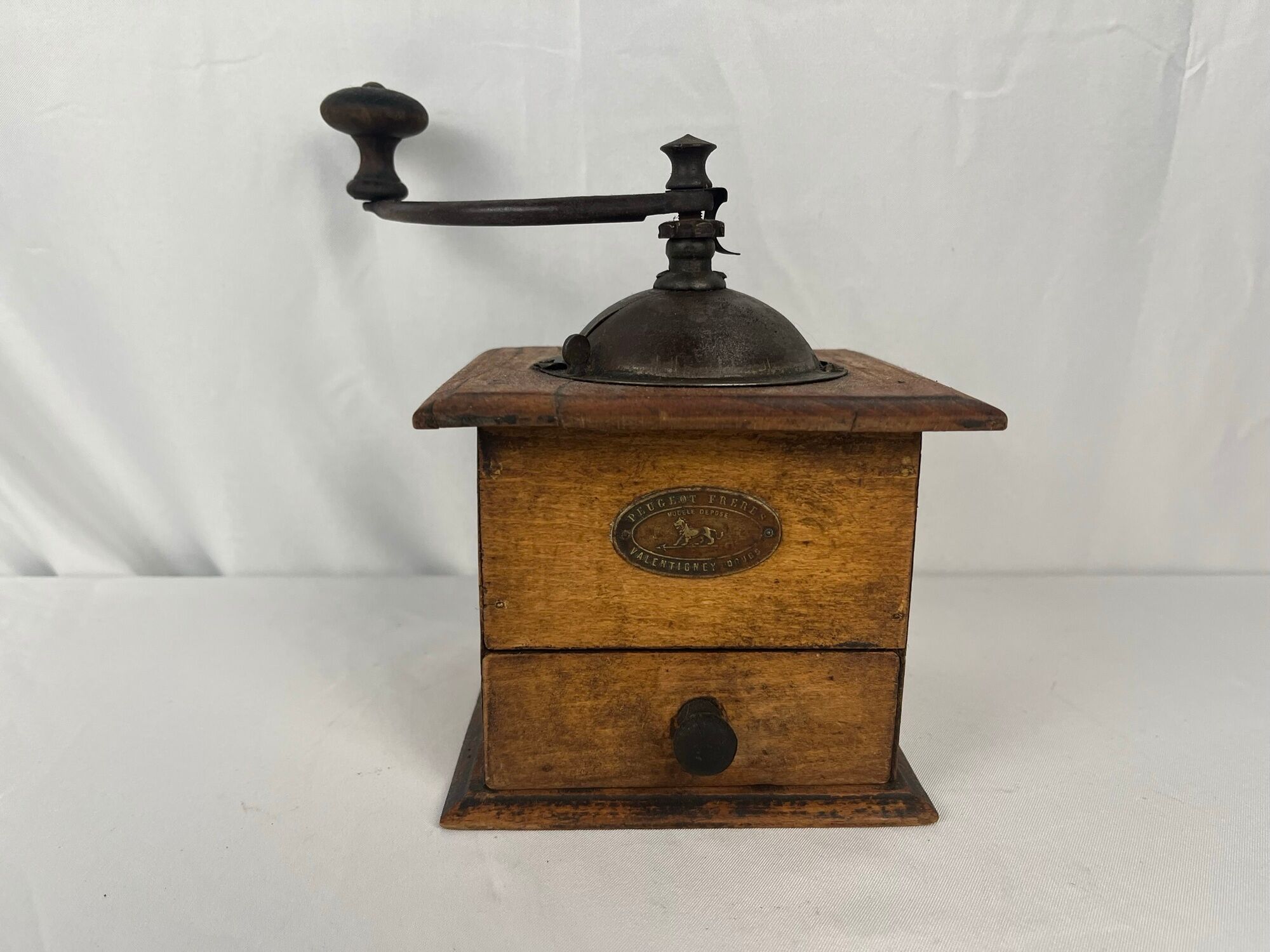 Wood and metal coffee grinder Peugeot Frères circa 1900