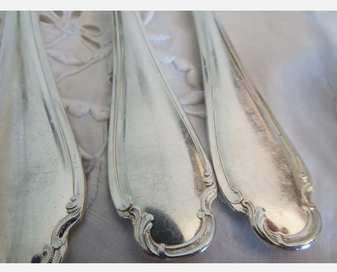 Alfenide Christofle 12 table covers 24p silver metal Model Pompadour