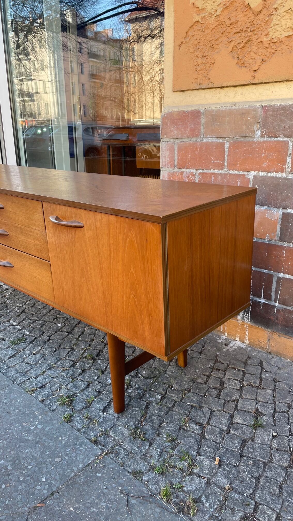 Teak row from the 60s Avalon edition