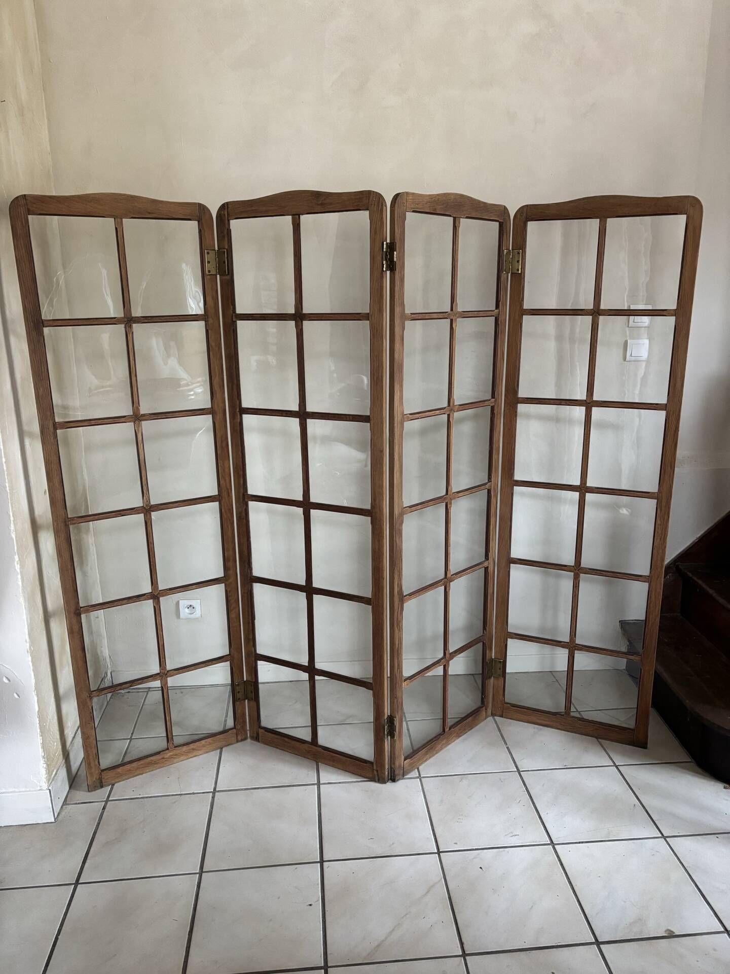 Antique screen in solid oak and glass