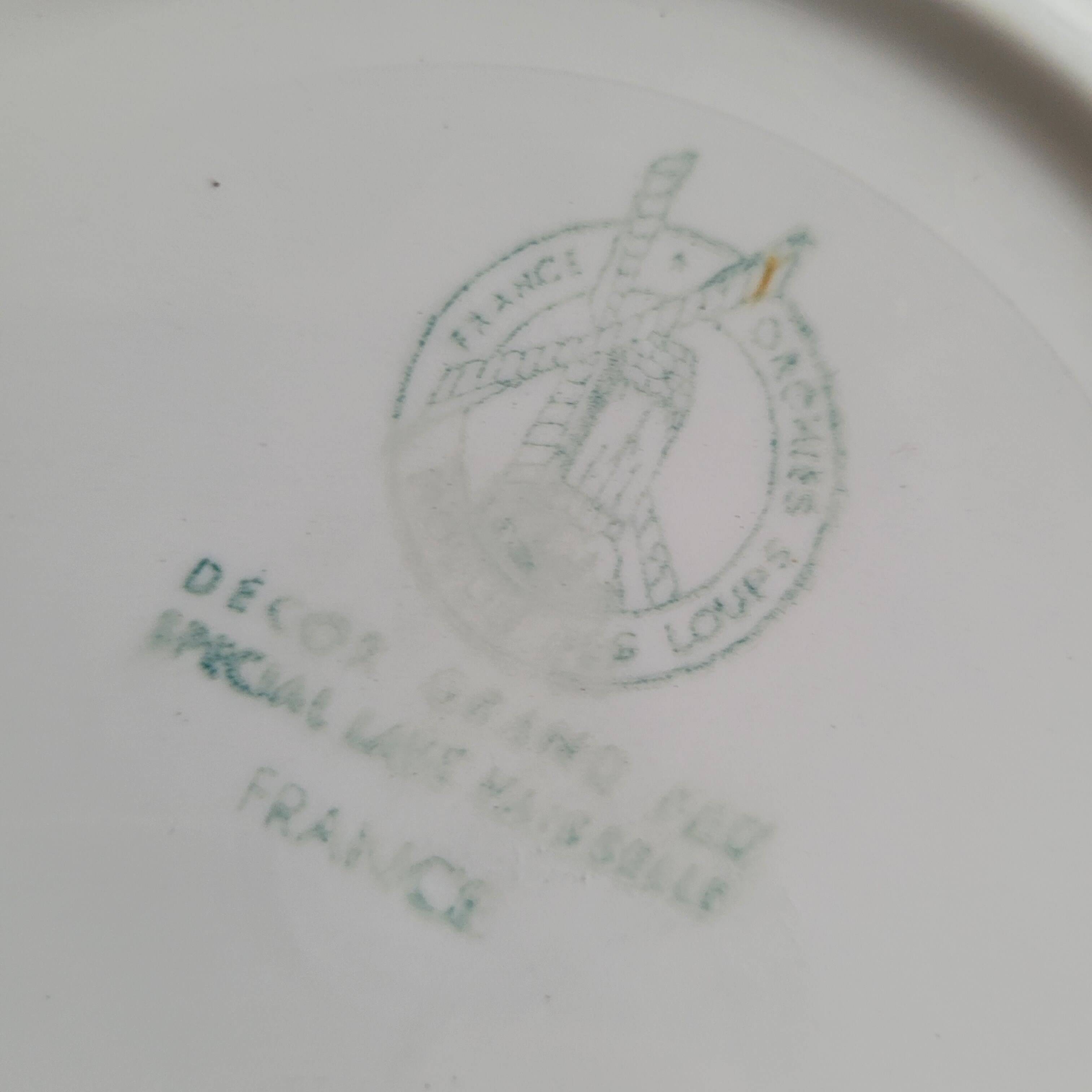 La Redoute x Selency set of 4 dessert plates Brown tablecloth