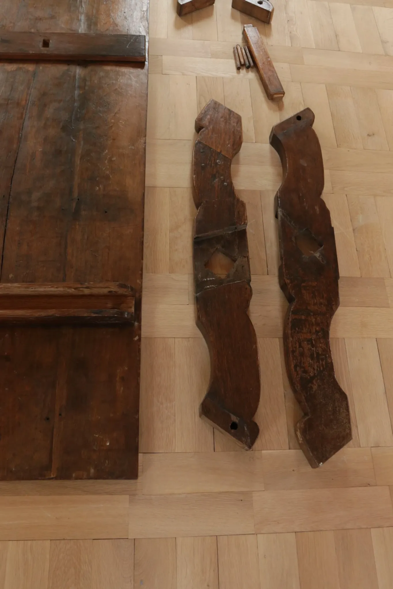 17th-century French oak refectory table / trestle table – 240 cm