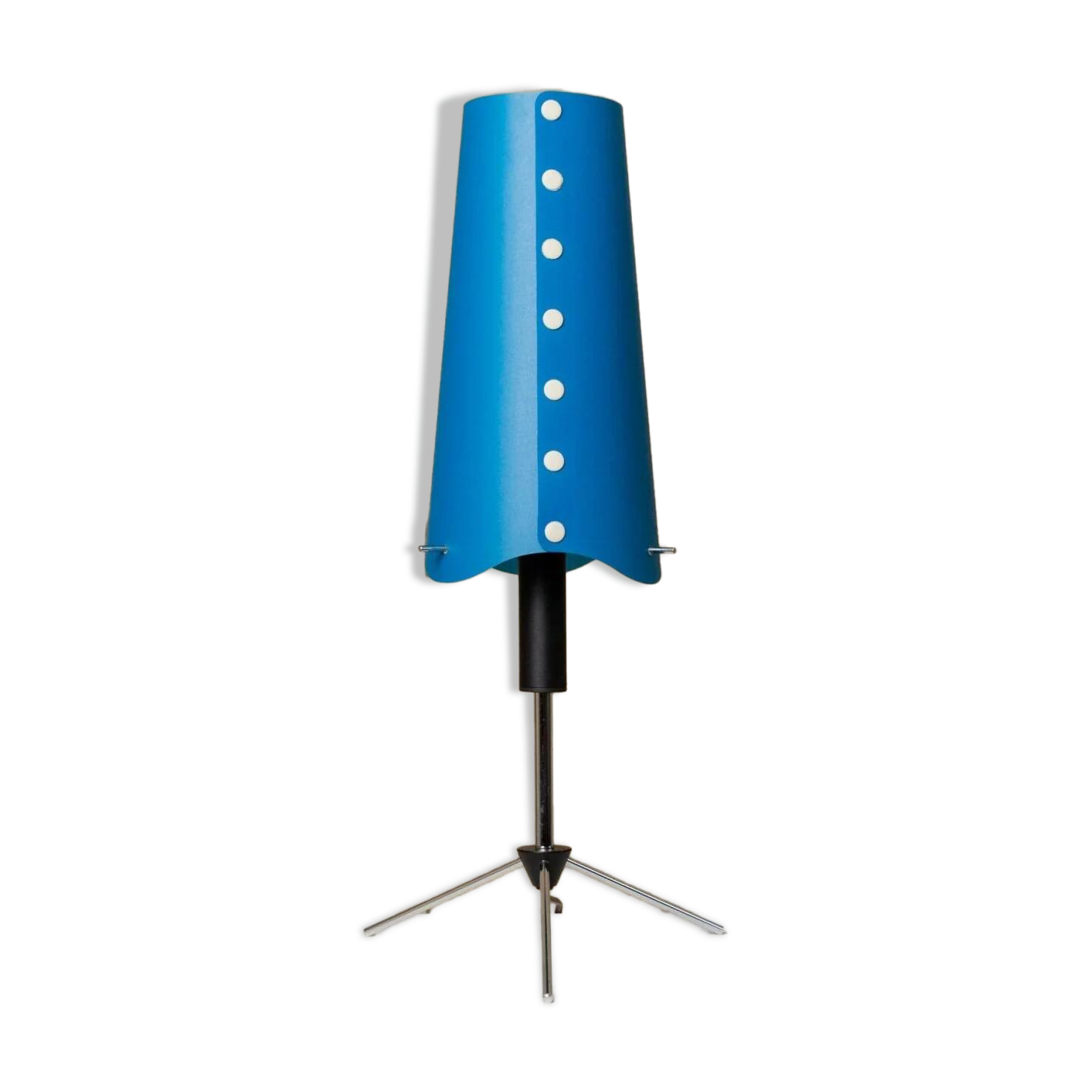 Lampe de table vintage bleue des années 1980 de style Memphis avec tige en métal noir réglable et base trépied en chrome.