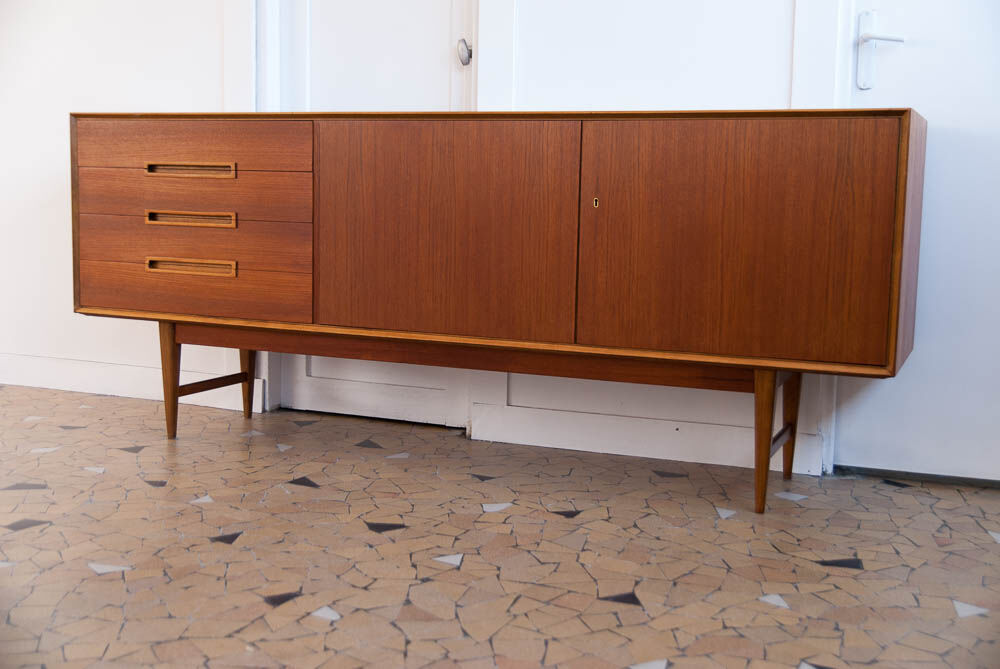 Great uncluttered Scandinavian thread