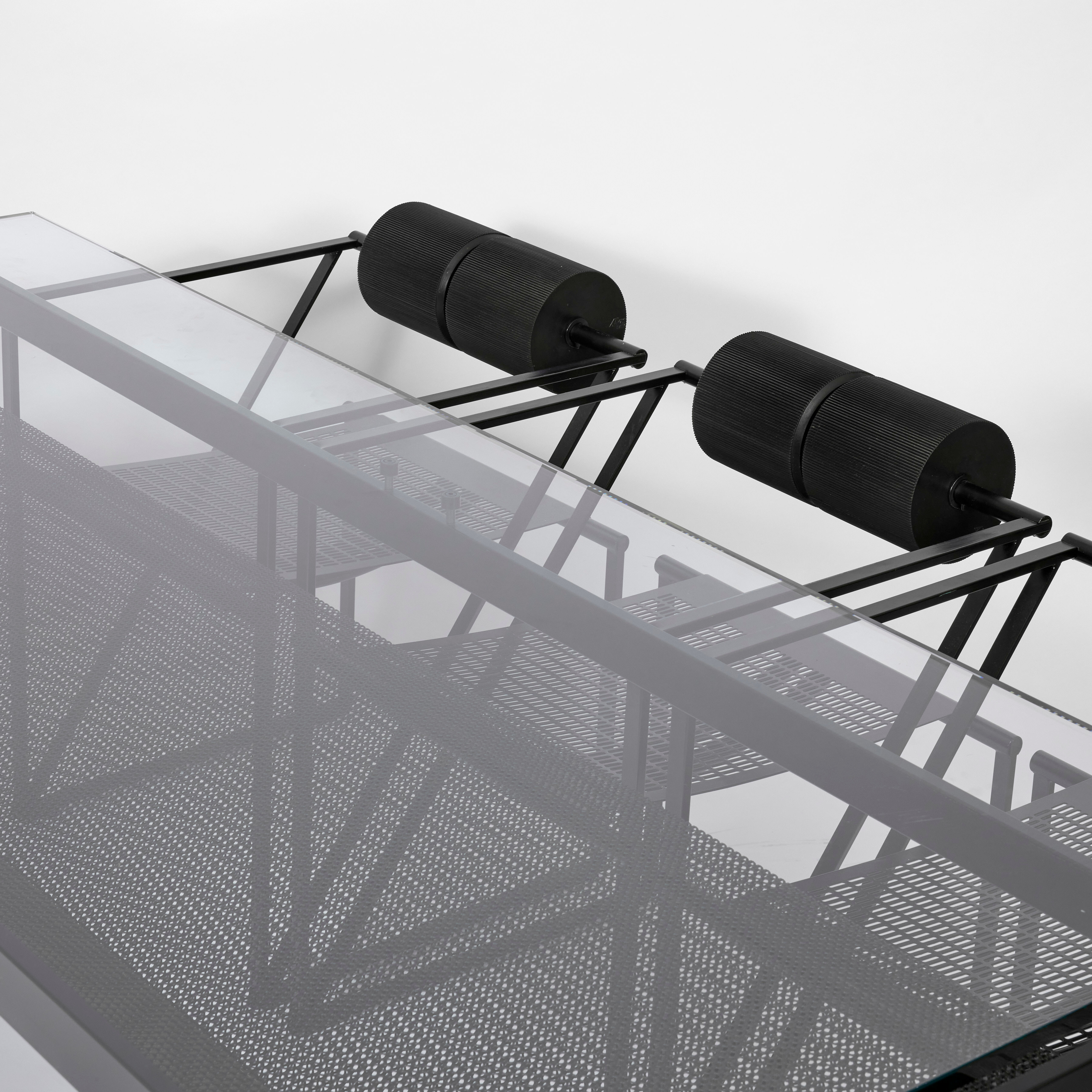 Tesi table & six Seconda 602 chairs by Mario Botta, edit by Alias