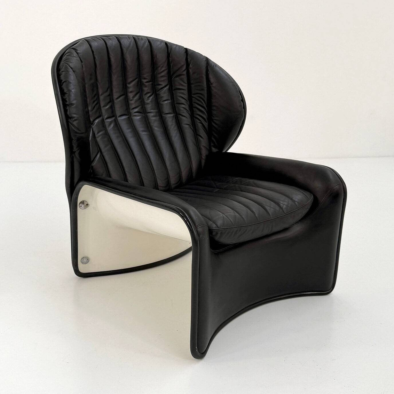 Lotus armchair by André Vandenbeuck for Strässle International, 1969