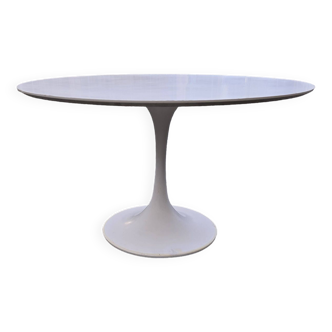 Tulip foot table from the 70s, 120cms in diameter