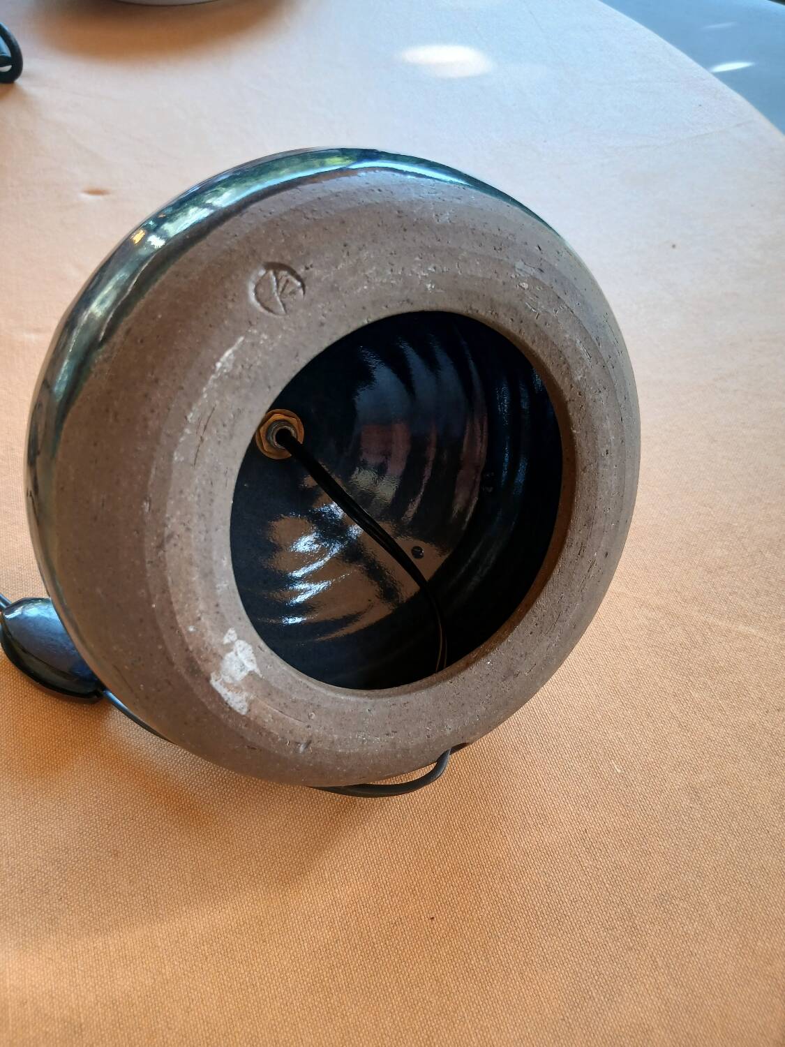 Puisay-style lamp base to be identified