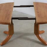 Round Danish Design dining room table extendable 'Auenwald'