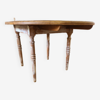 Oval oak extension table
