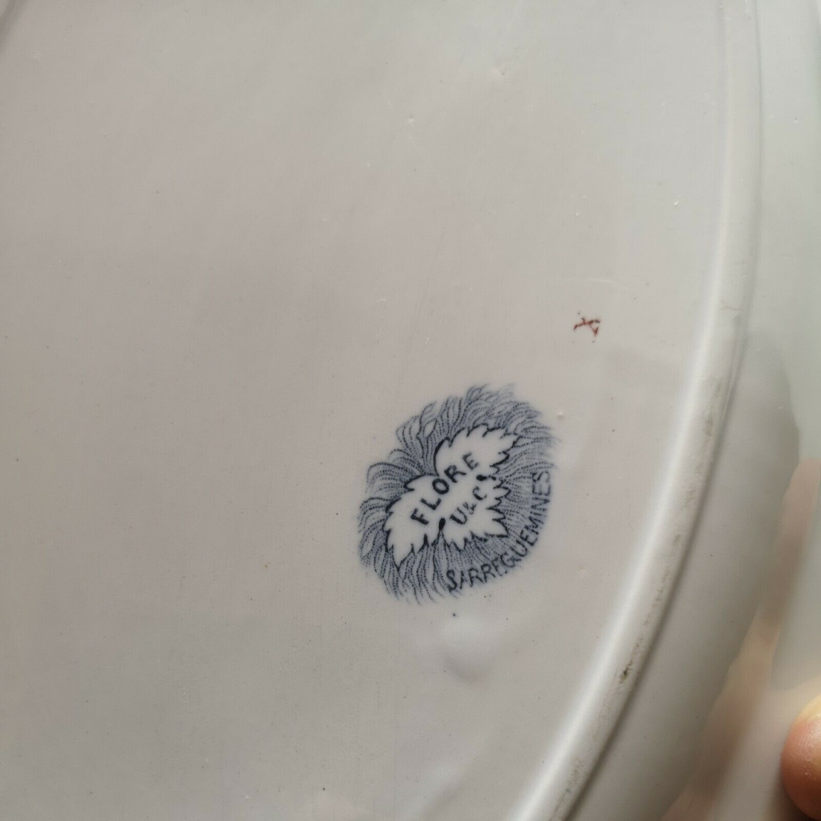 Paire de plats ovales faïence Sarreguemines modèle Flore