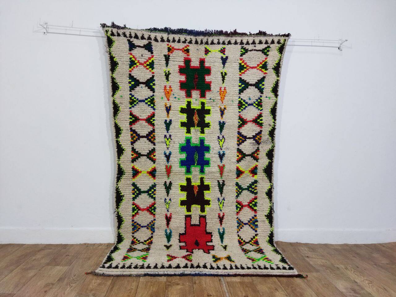 Handcrafted Moroccan Berber Rug 233 X 136 CM