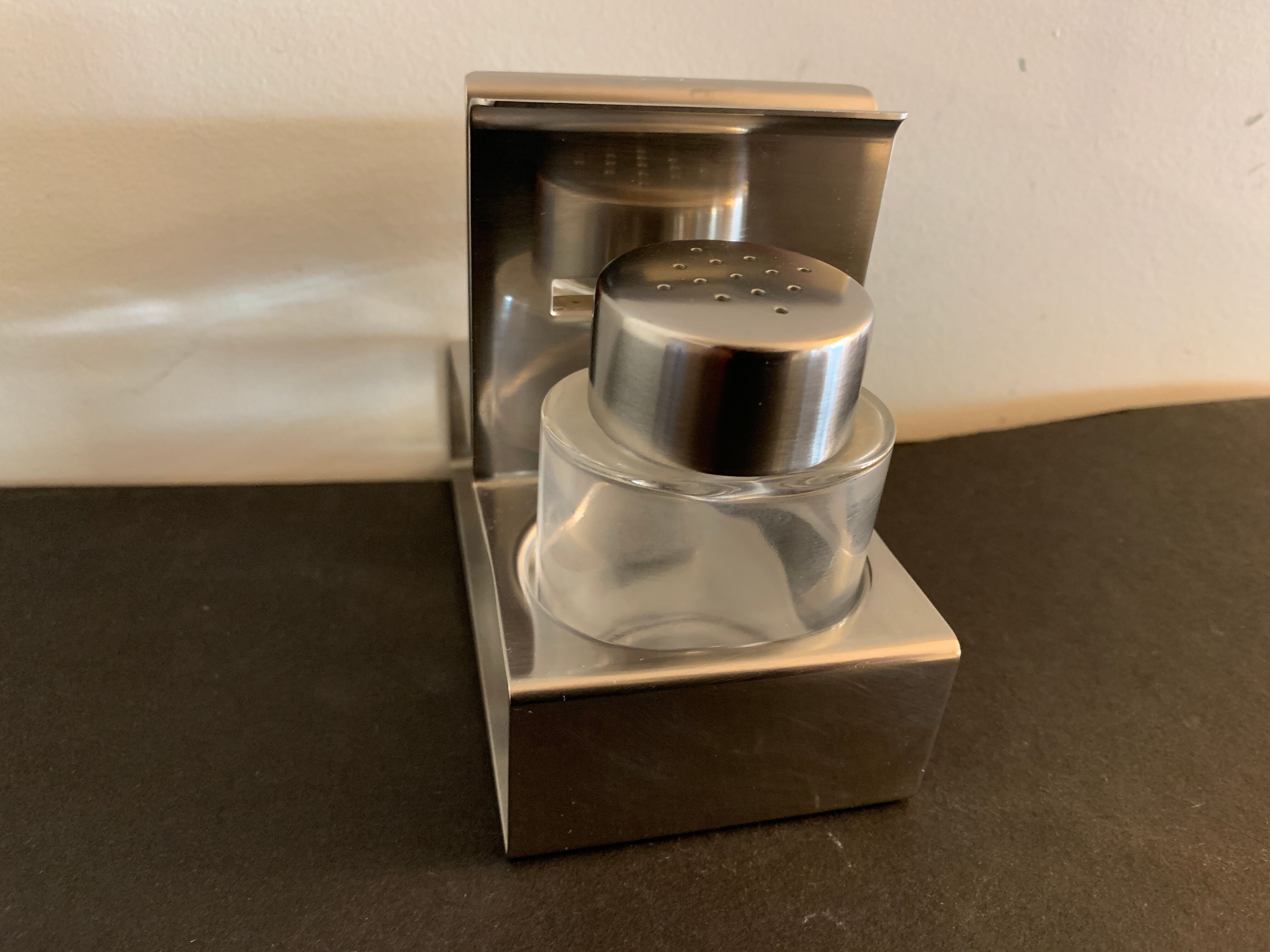 Italian salt and pepper shaker in stainless steel and Alessi glass, 1980