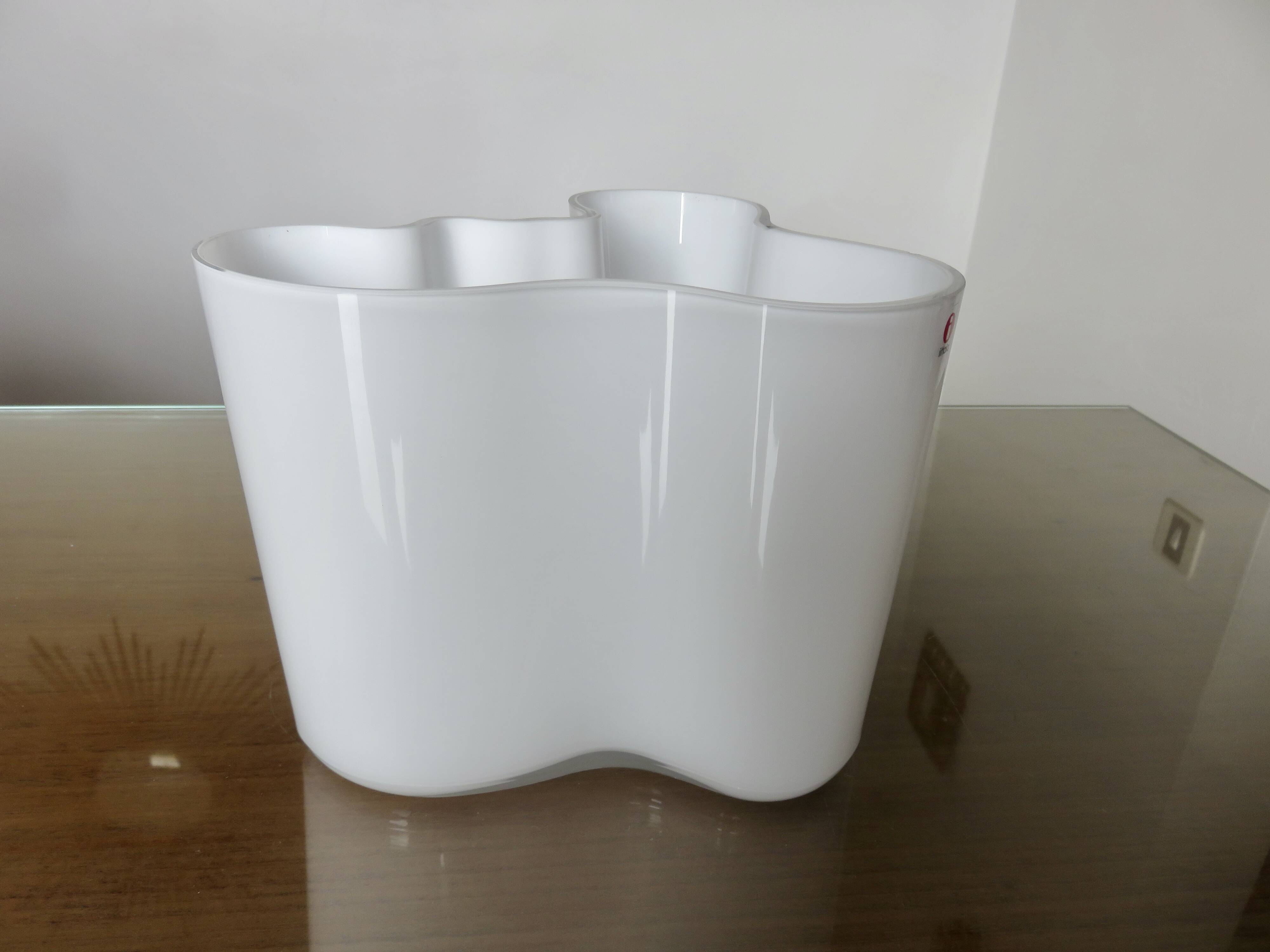 Savoy vase by Alvar Aalto for IITALA, large model