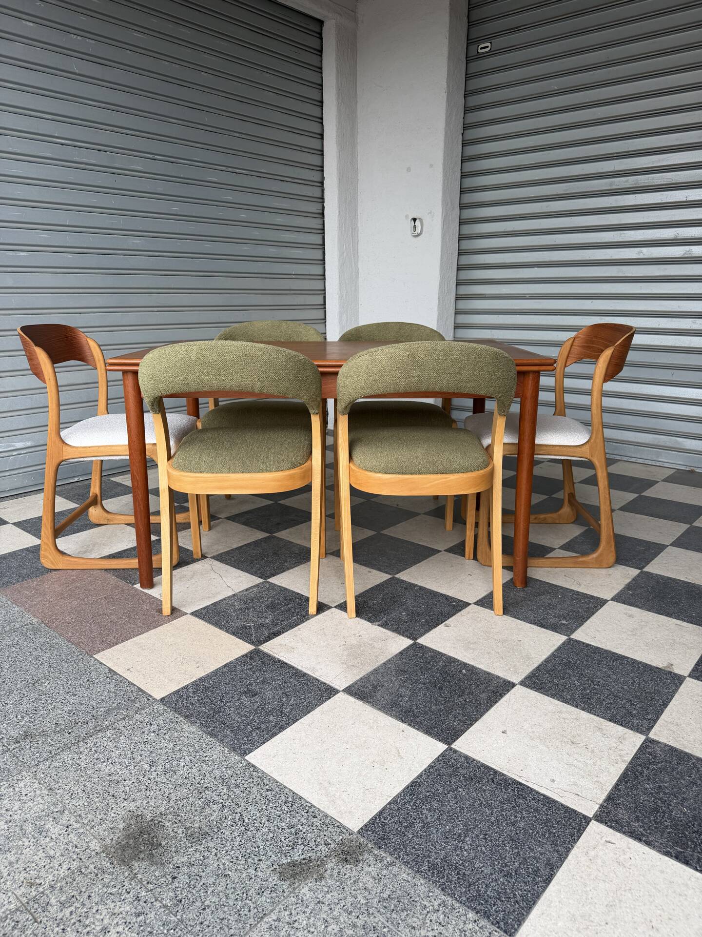 Table danoise en teck