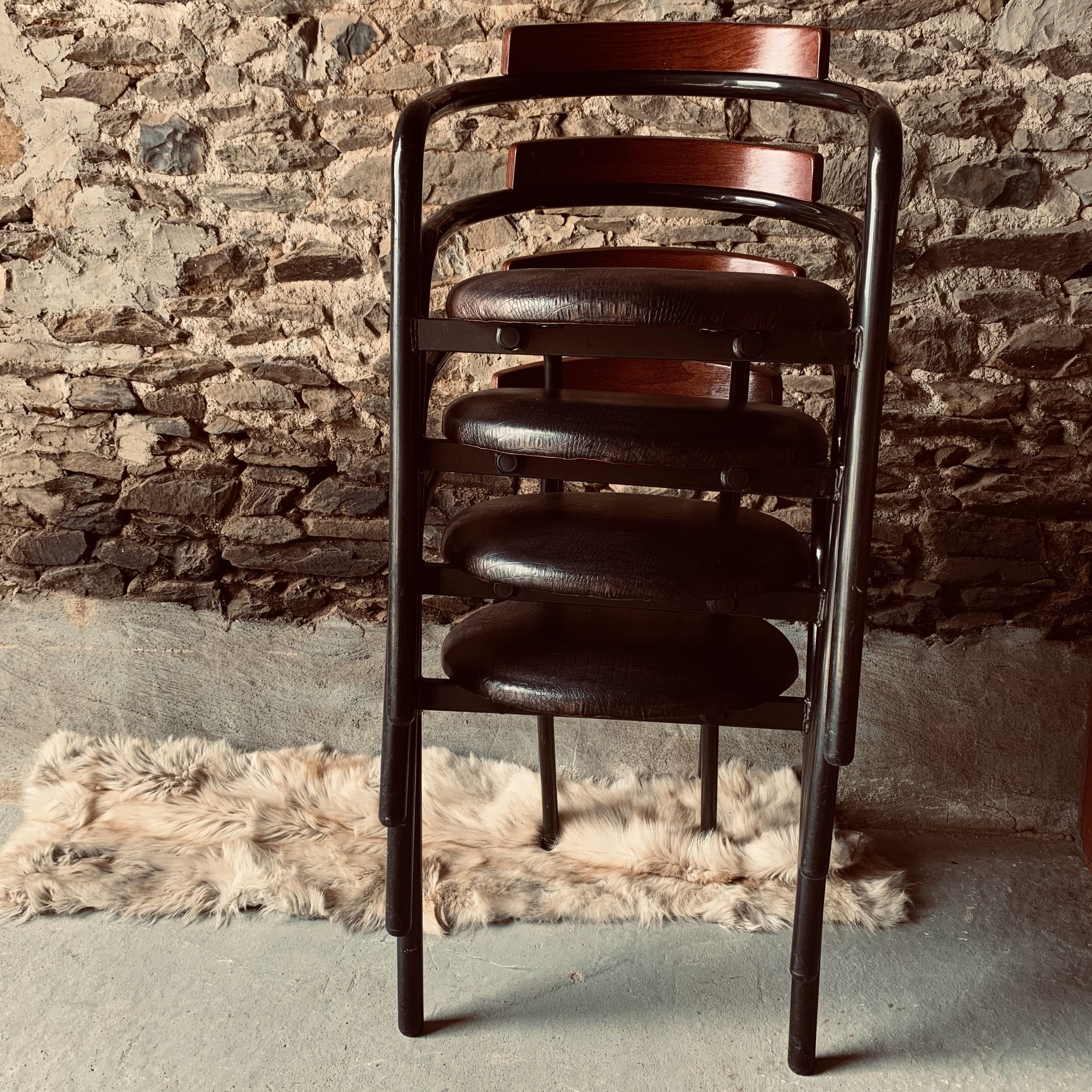 Set of 4 Stif armchairs