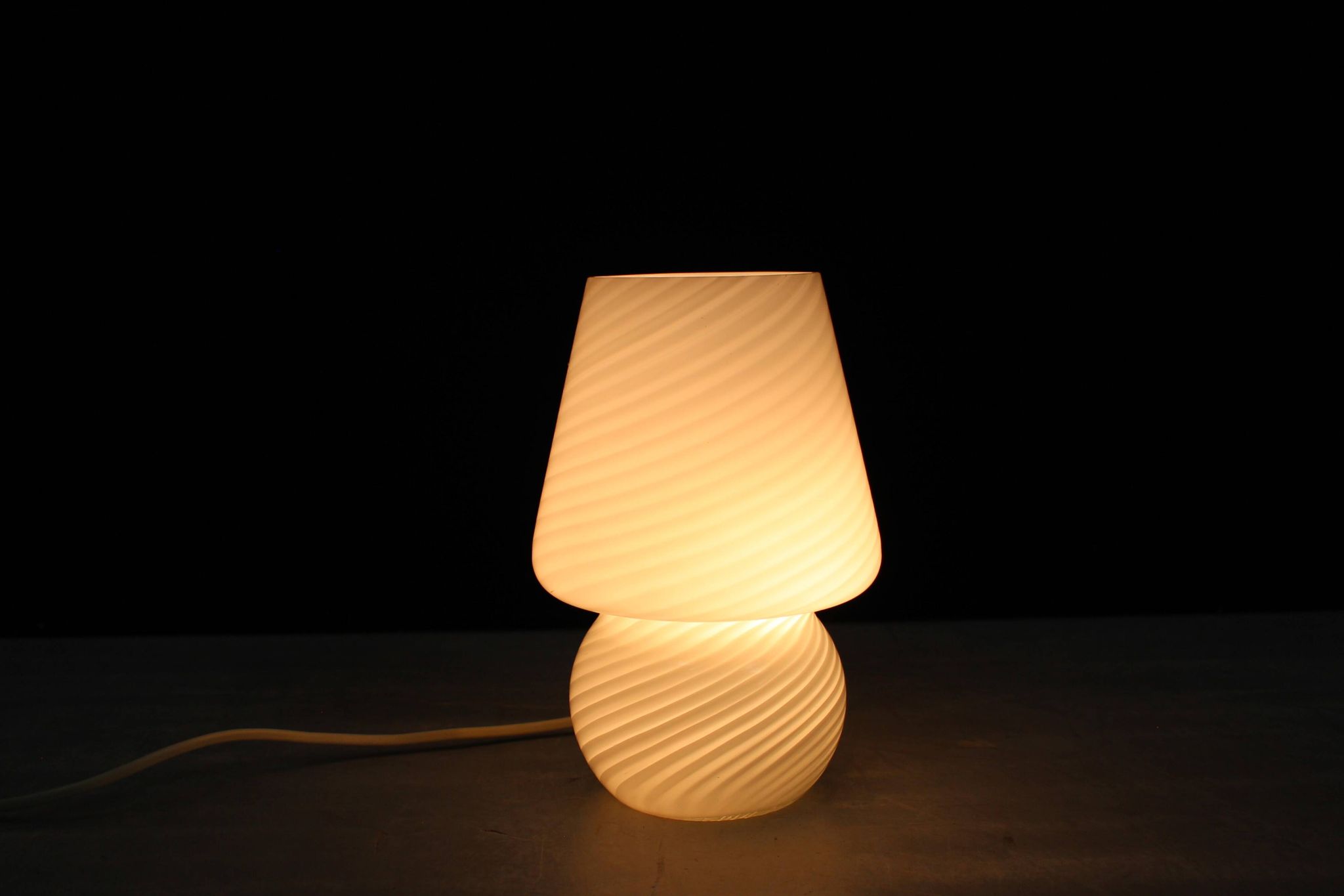 Mid Century Murano Mushroom glass table lamp, Italy, 1970s.