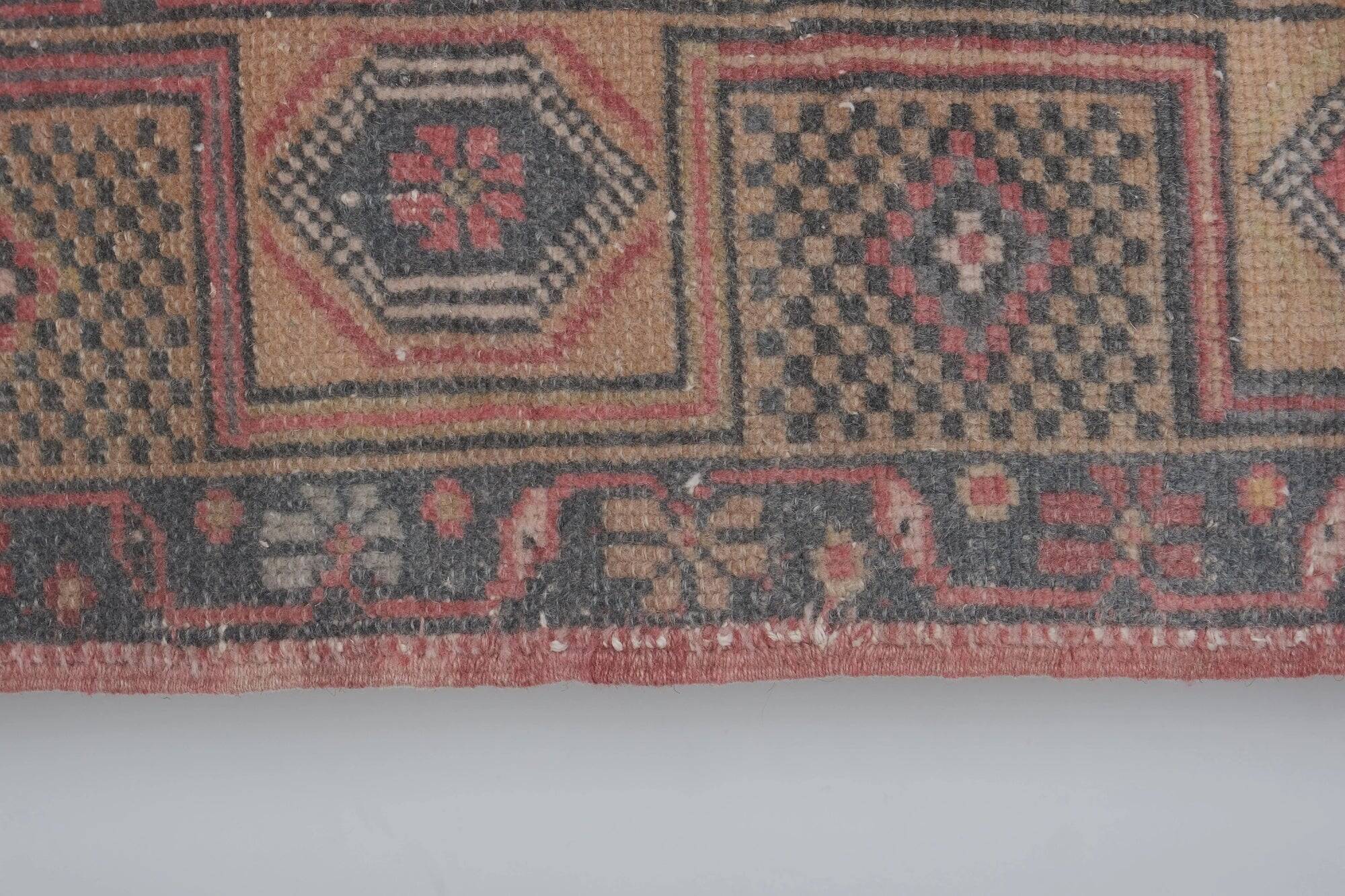 Vintage Turkish Oushak rug 133x235 cm