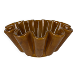 Ocher ceramic cake dish