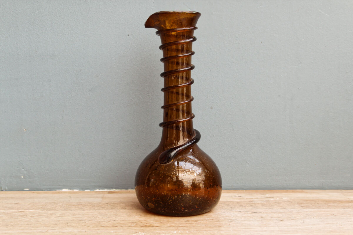 Amber blown glass vase -fiole