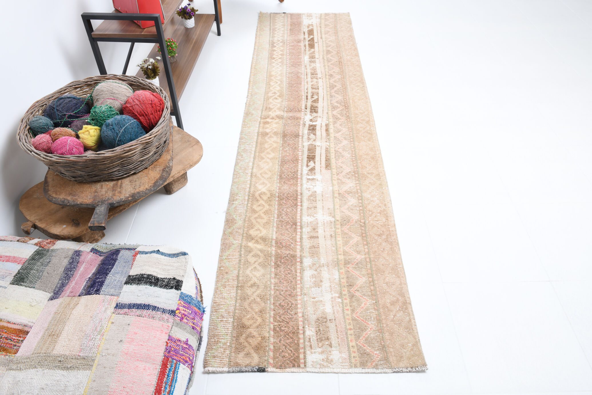 2x9 narrow vintage runner rug, 282x70cm