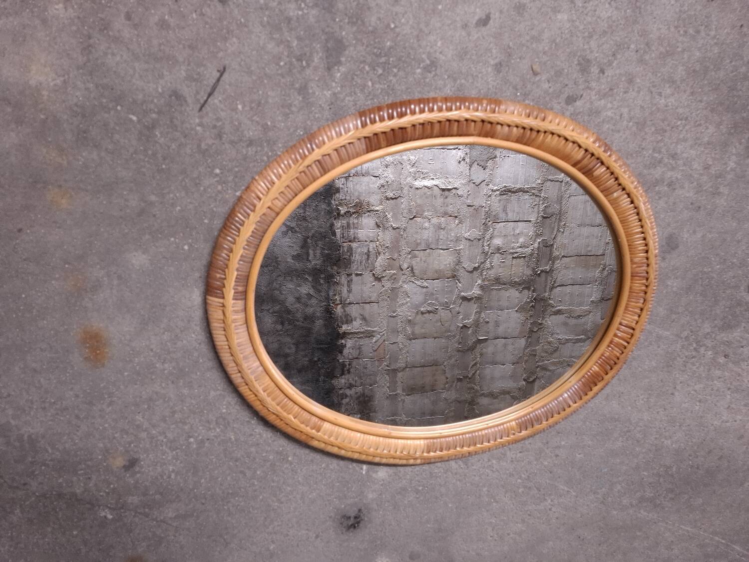 Miroir en rotin vintage