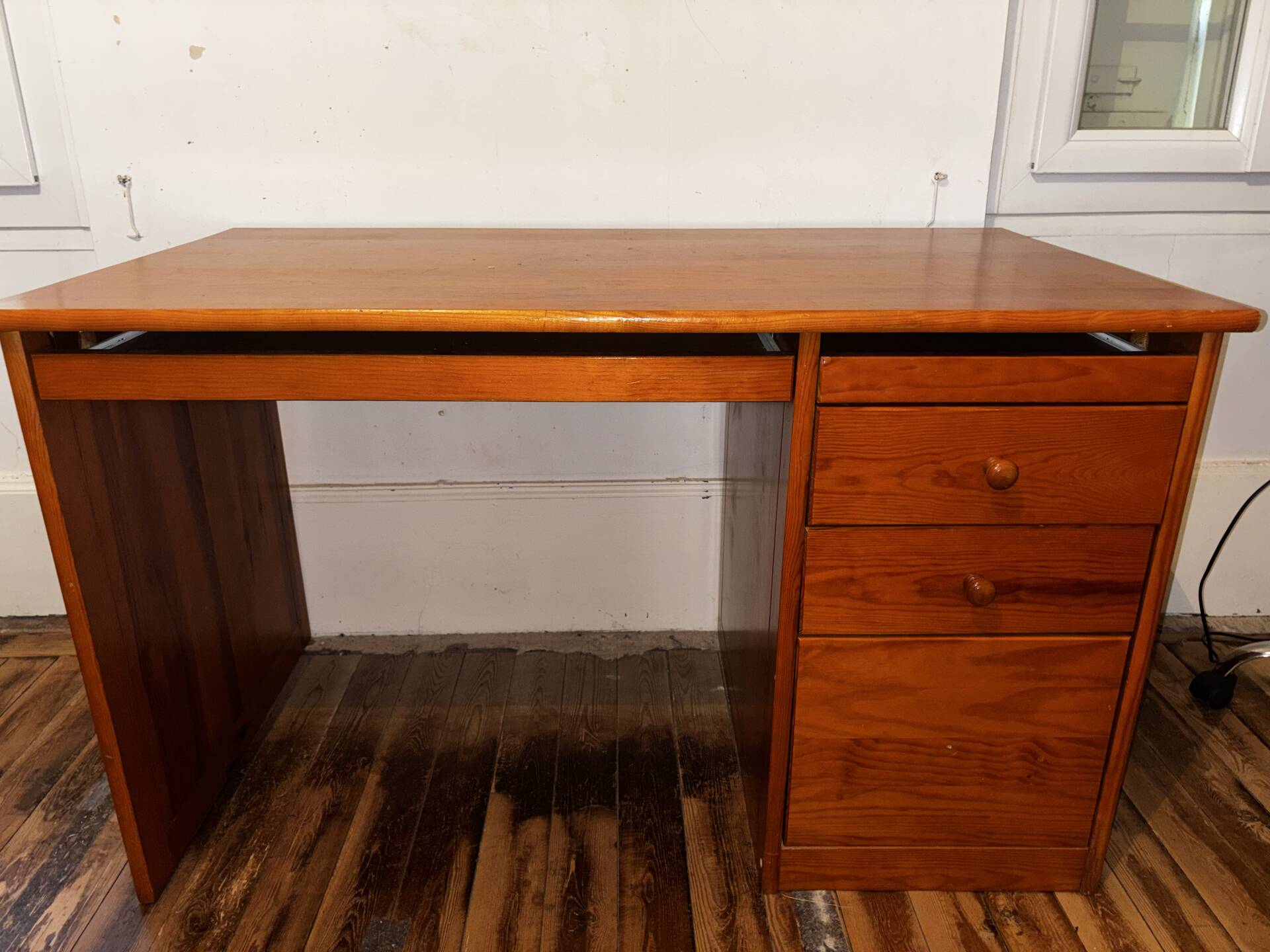 Bureau en bois