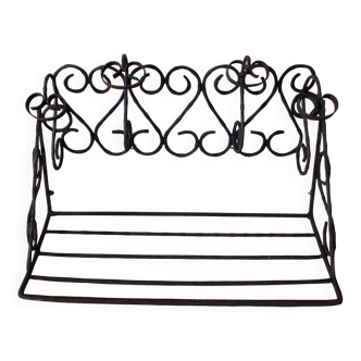 Wrought iron flower planter shelf