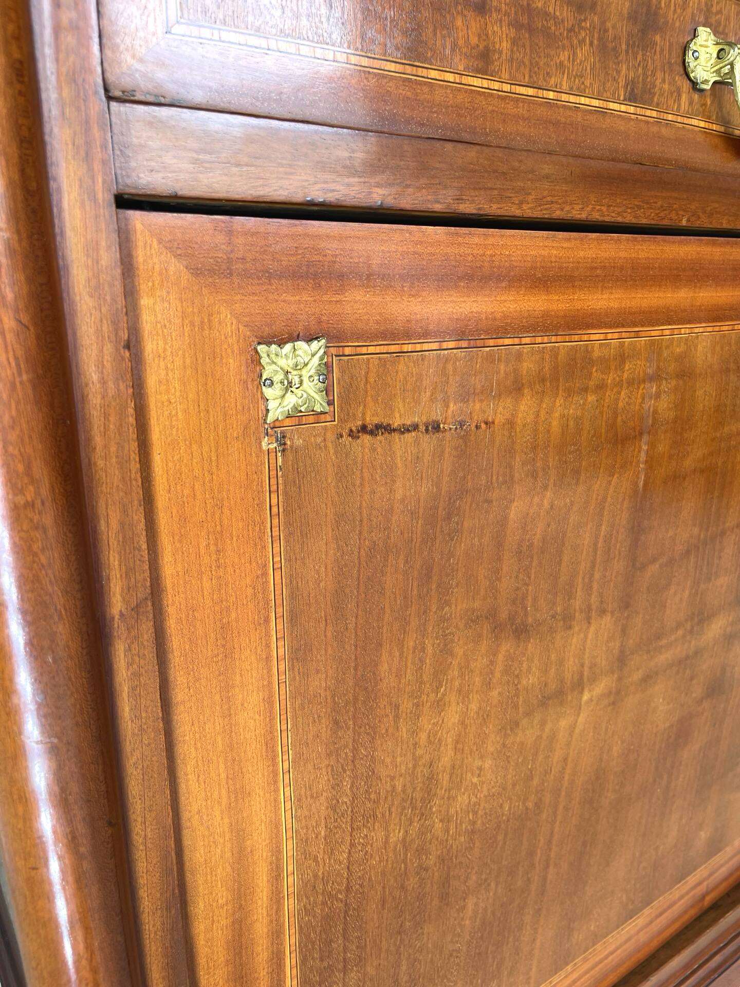 Buffet/crédence de style Louis XVI