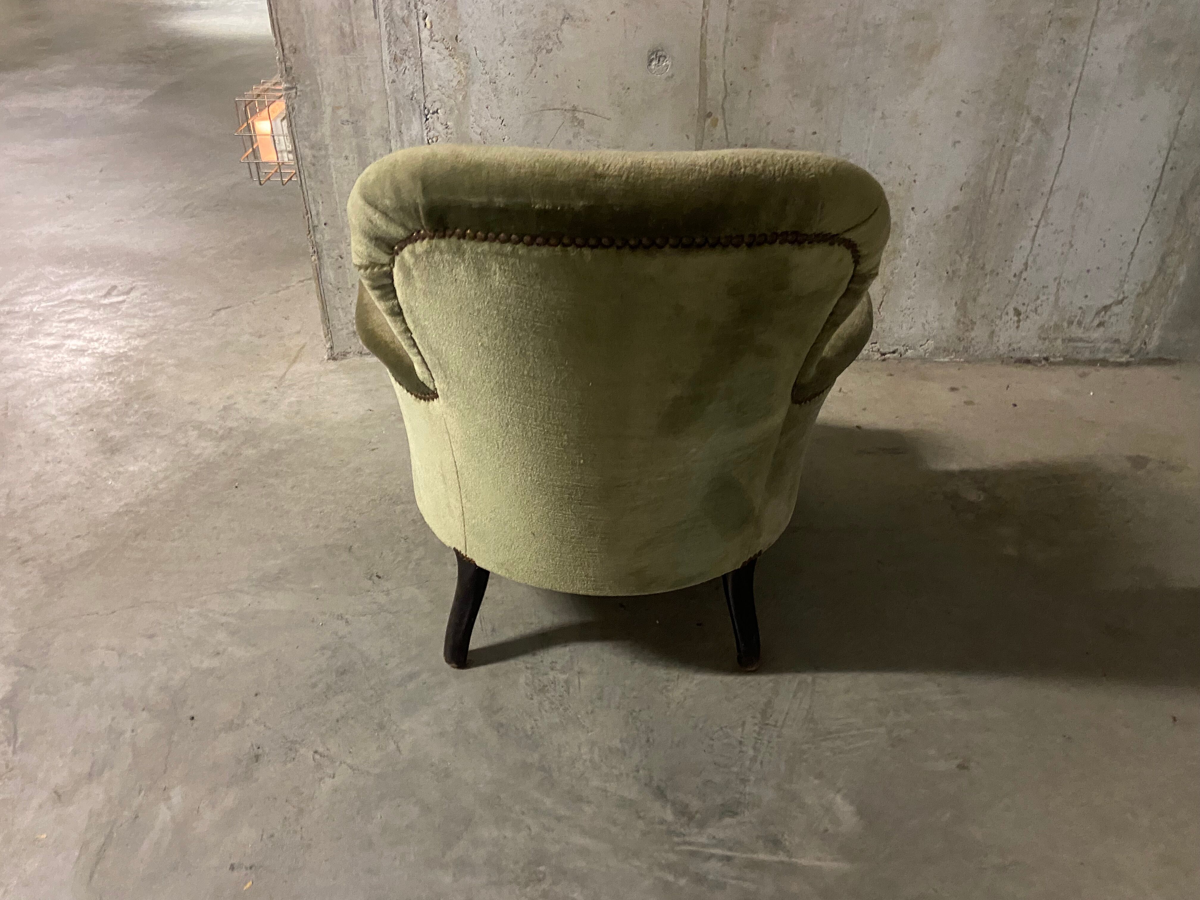 Napoleon III toad armchair