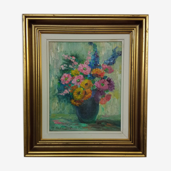 Oil on canvas bouquet of flowers signed