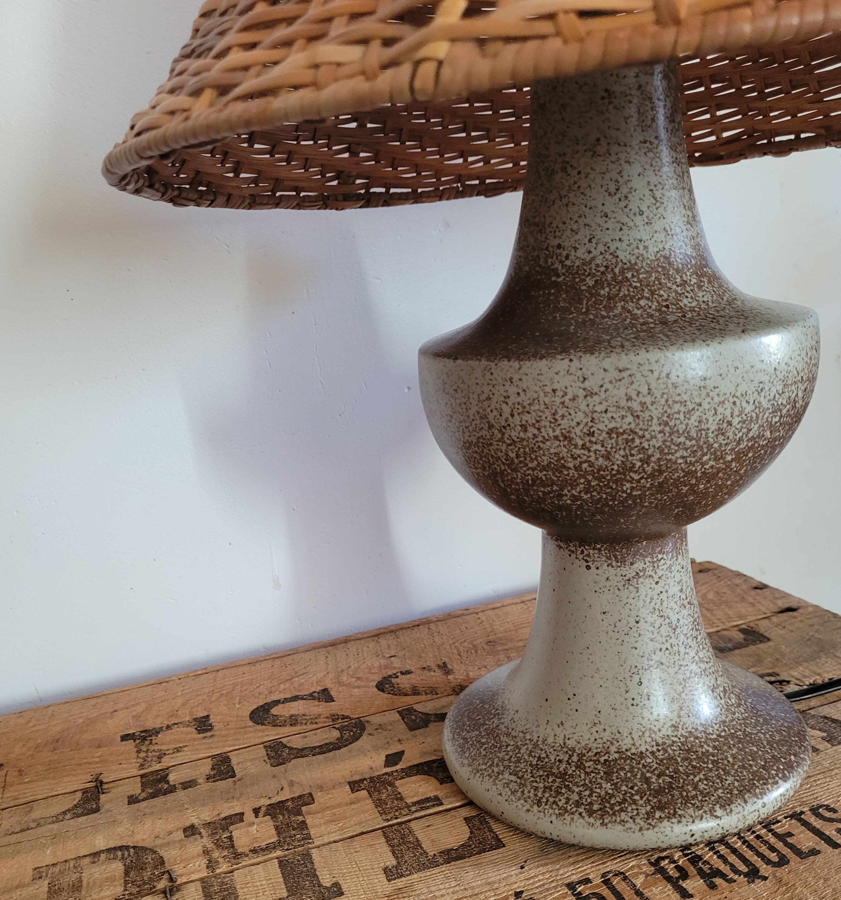 Stoneware and rattan lamp