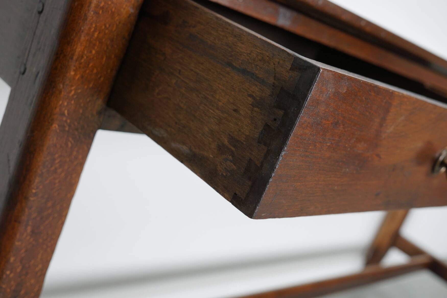 Antique French Rustic Farmhouse Elm Side Table, Early 20th Century