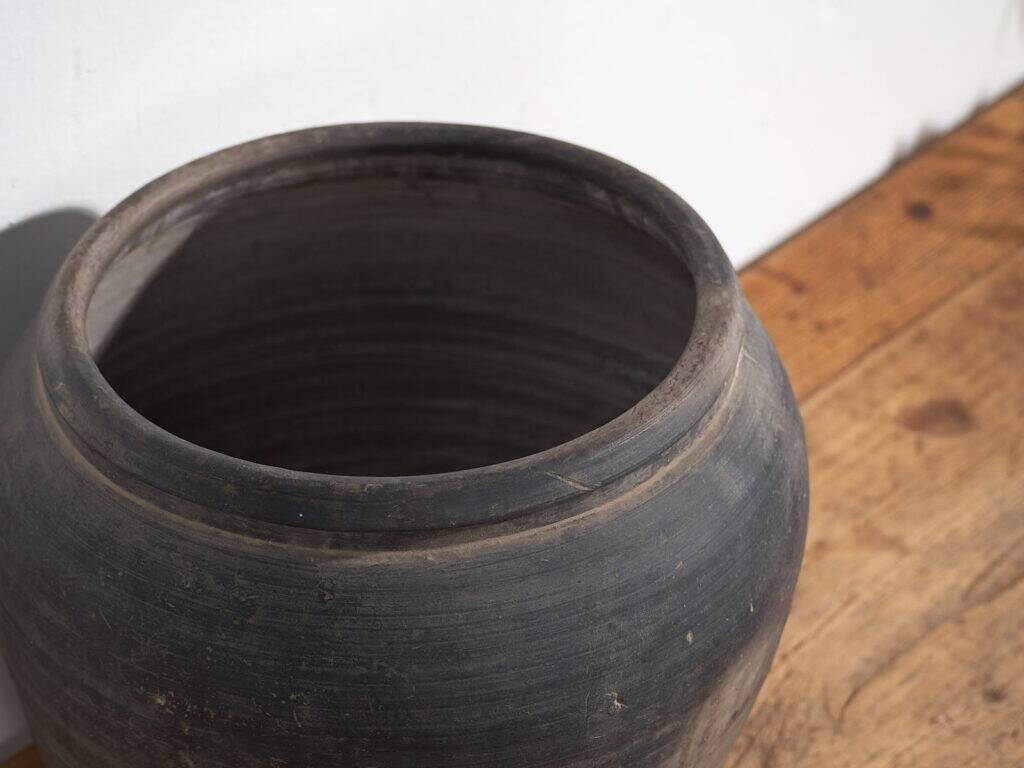 Antique wabi-sabi style vase (c.1900) #9