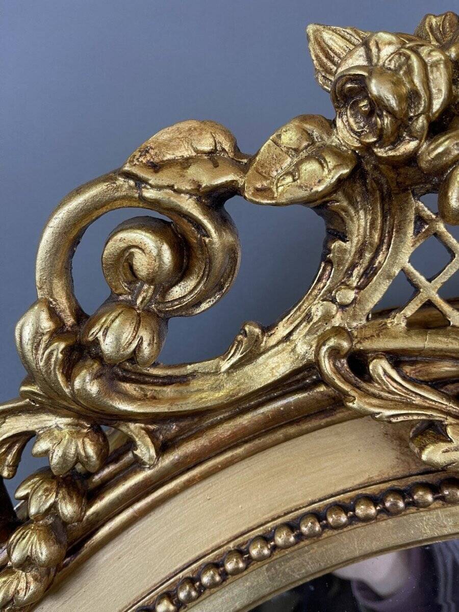 Miroir ovale en bois doré Napoléon III