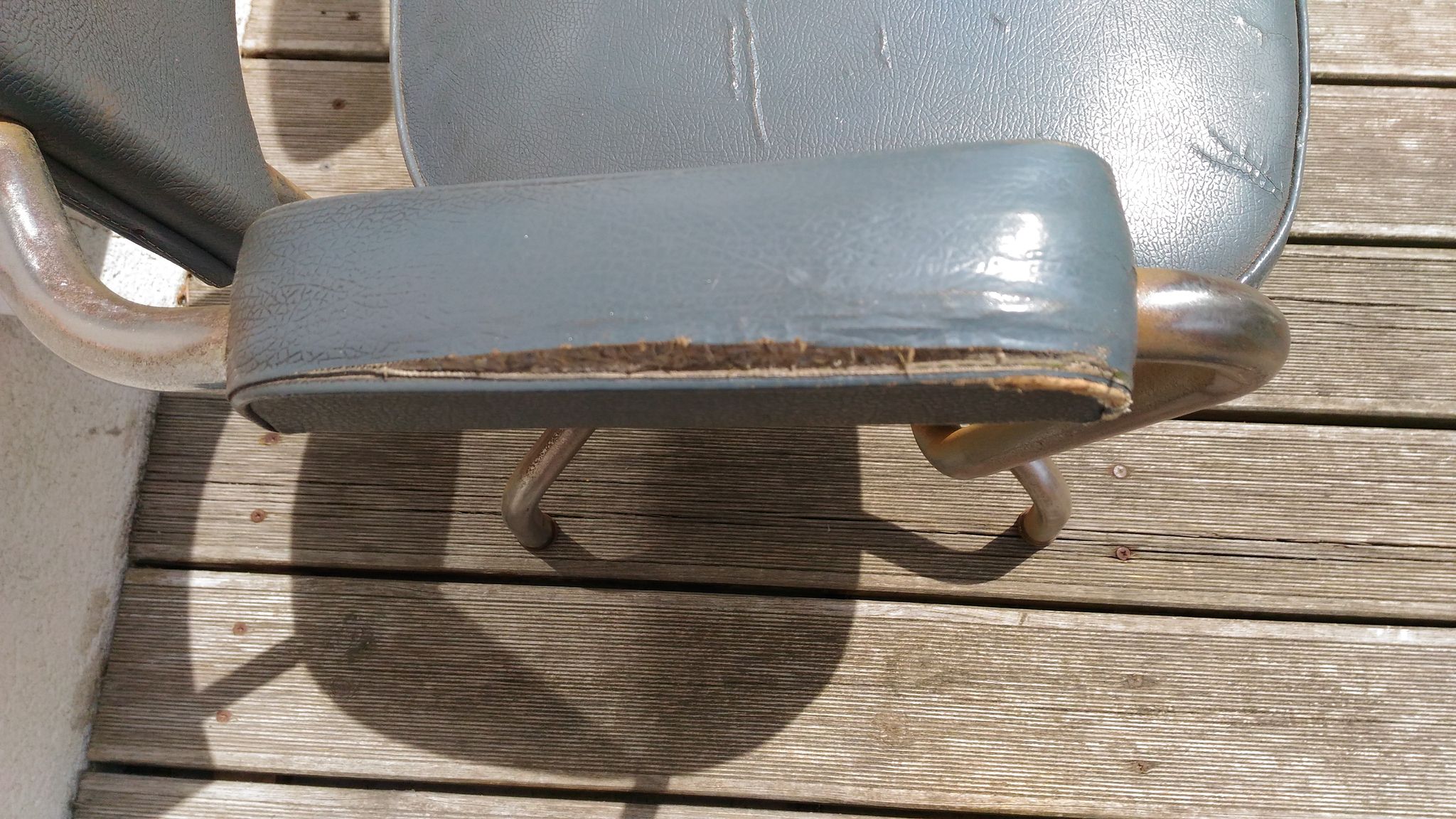 Fauteuil et chaise d'administration