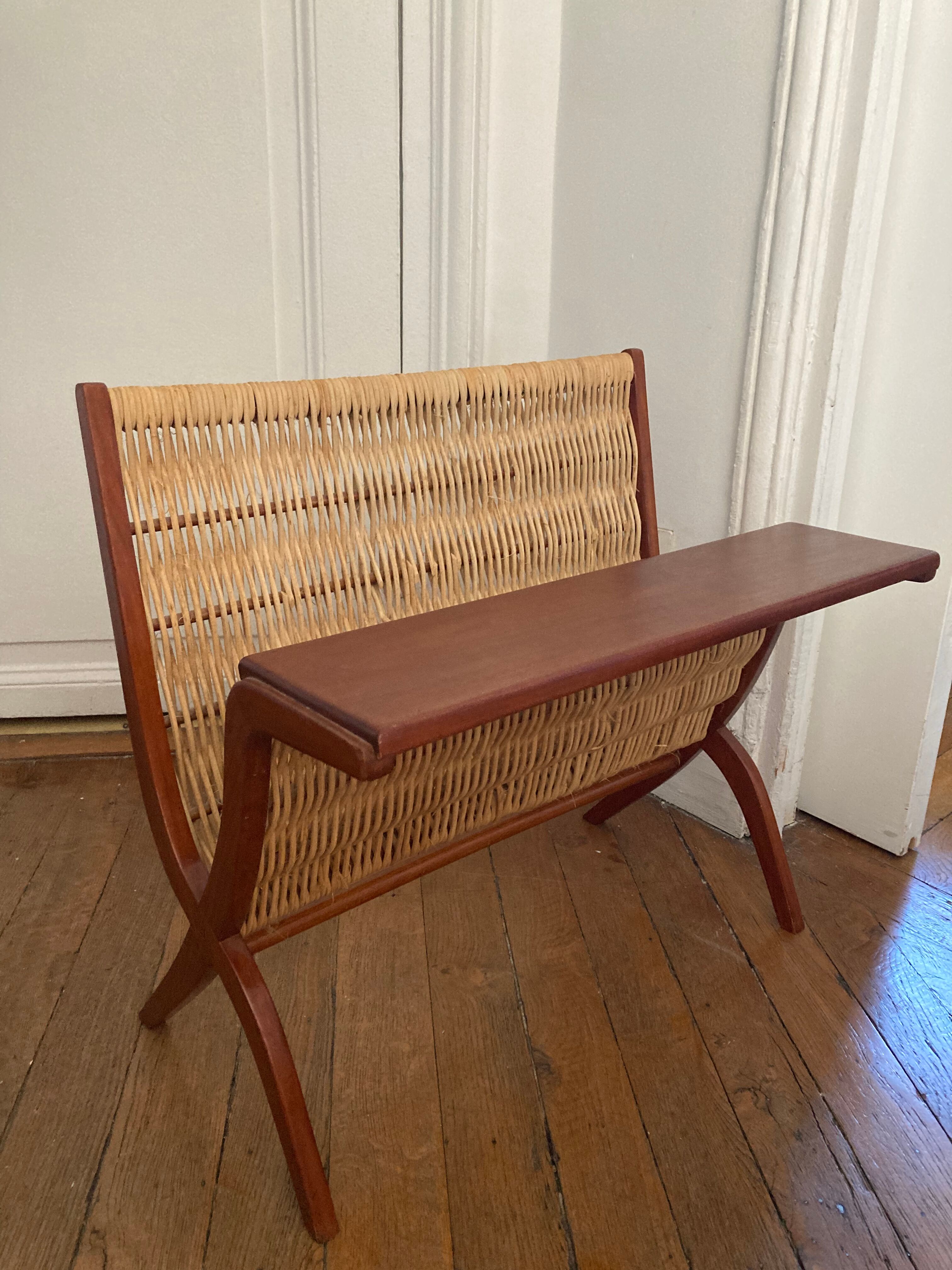 Cherry magazine door