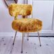 Chaise en moumoute moutarde, Pelfran France