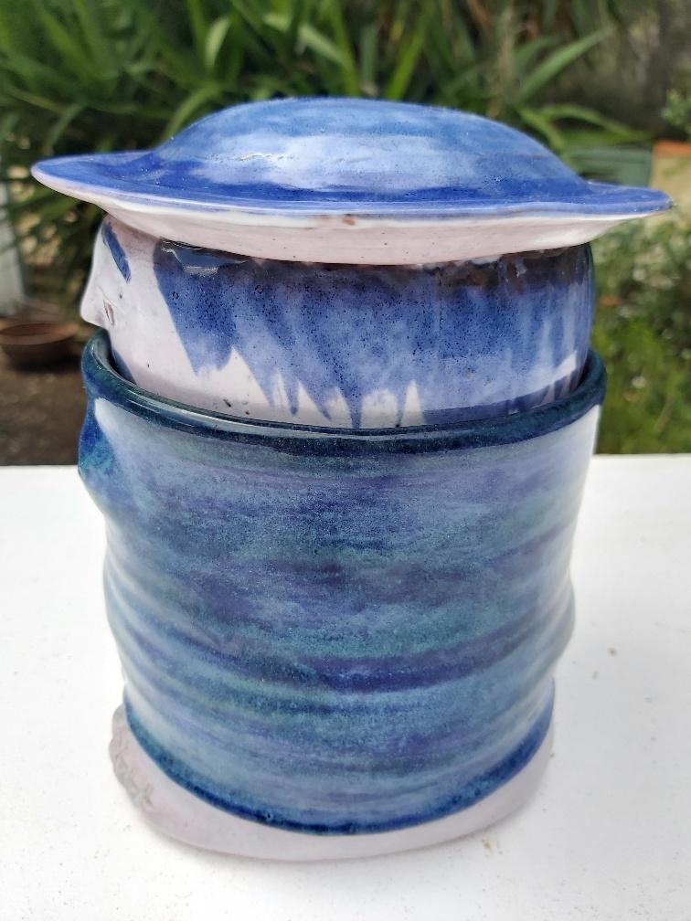 Anthropomorphic pot Robert and Jean Cloutier 20 cm
